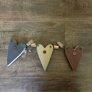 Primitive wood 3 heart hanging